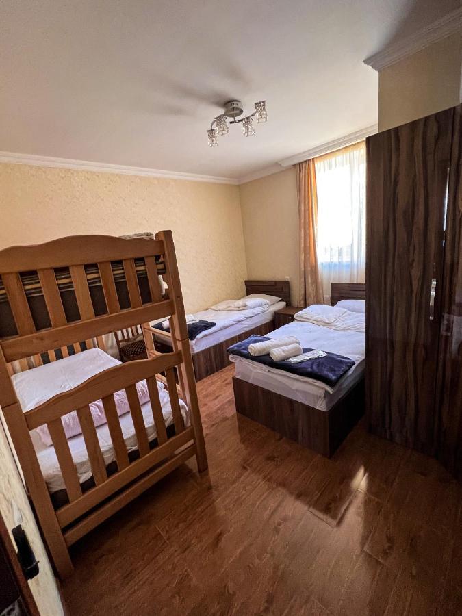 Giorgi'S Guest House Казбеги Экстерьер фото
